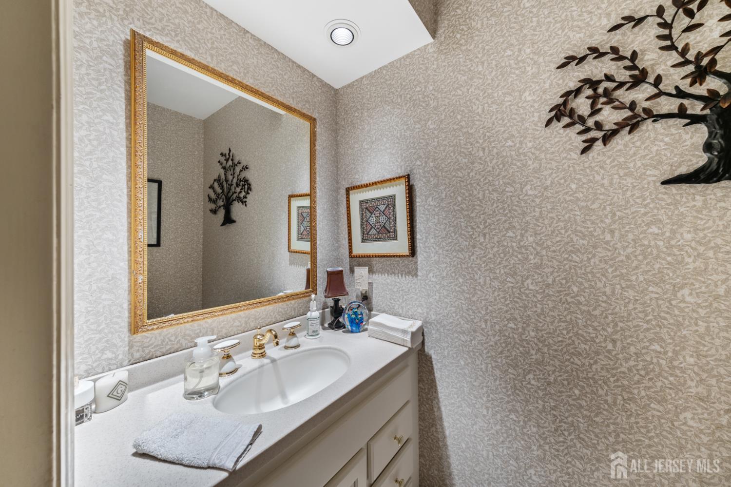 11 Beechtree Lane Plainsboro NJ 08536