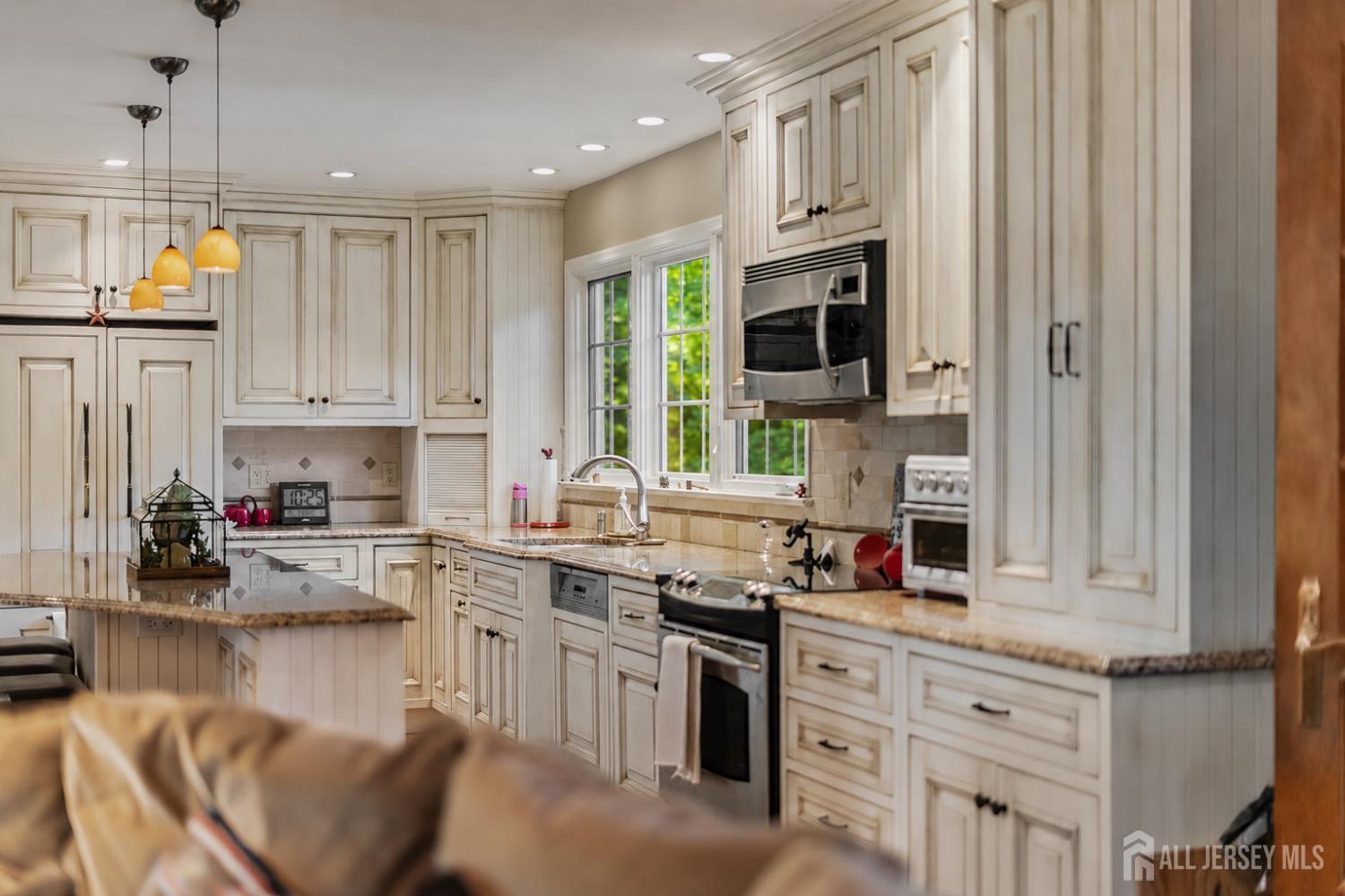 11 Beechtree Lane Plainsboro NJ 08536