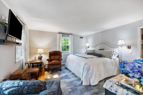 11 Beechtree Lane Plainsboro NJ 08536