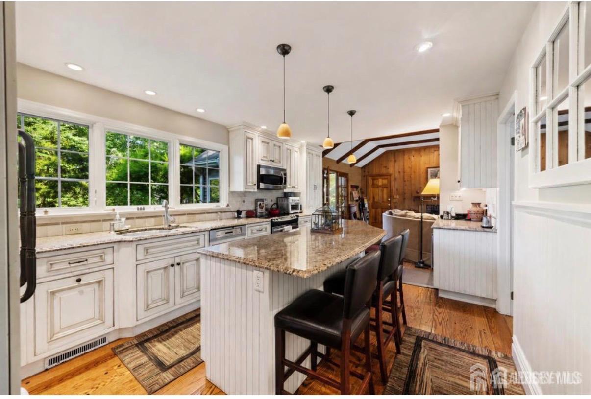11 Beechtree Lane Plainsboro NJ 08536