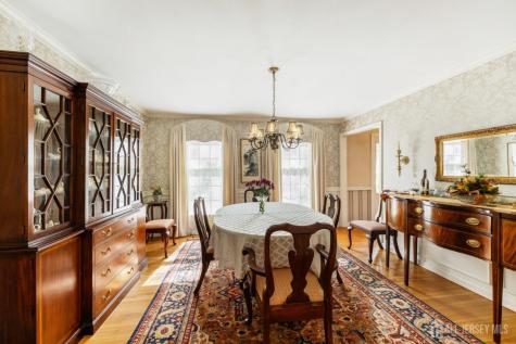11 Beechtree Lane Plainsboro NJ 08536
