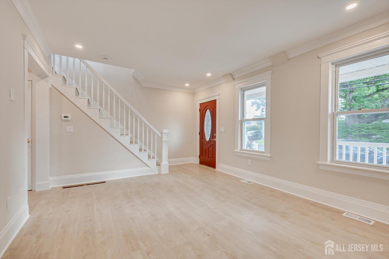 8 Fox Road Edison NJ 08817