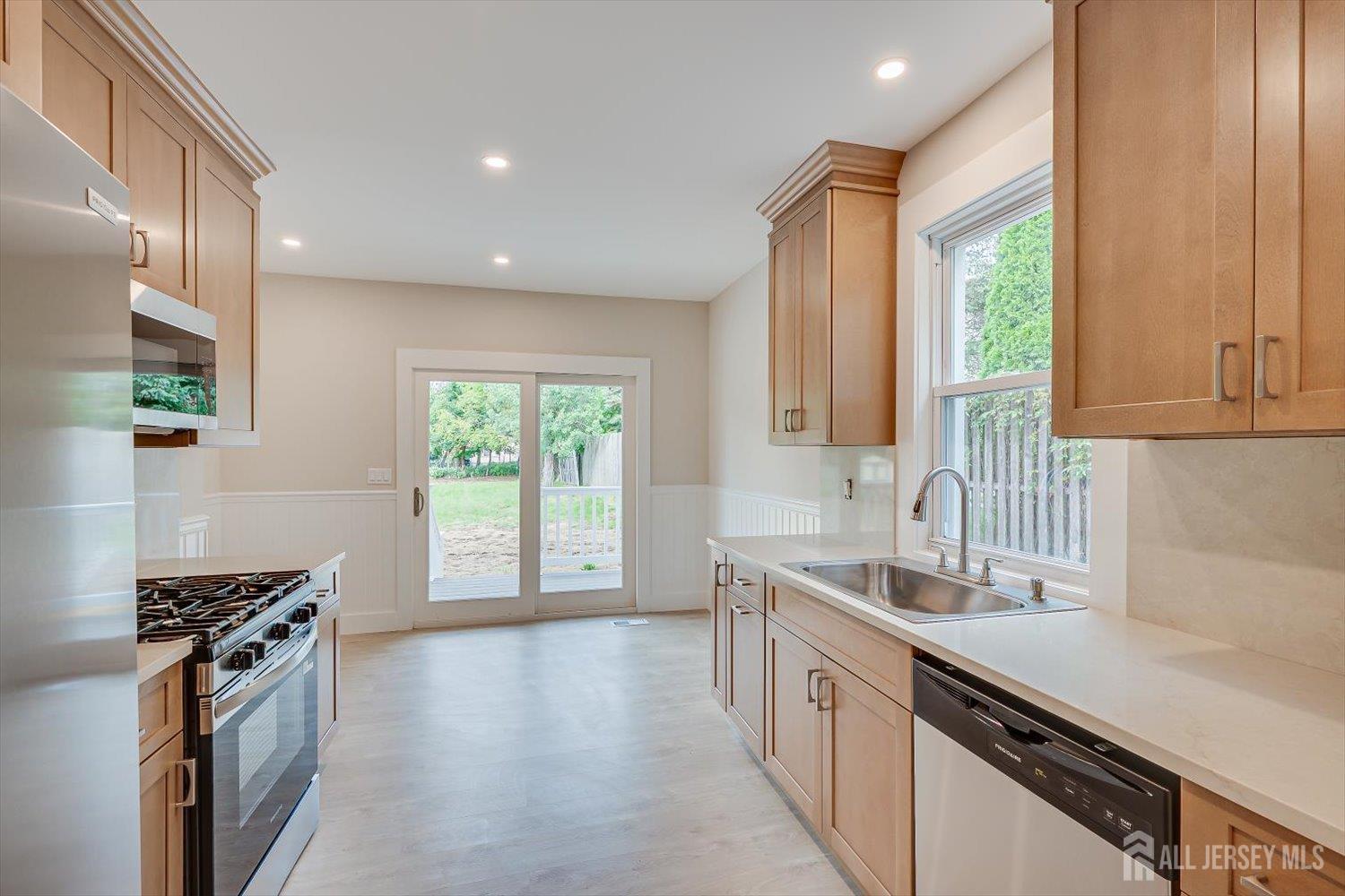 8 Fox Road Edison NJ 08817