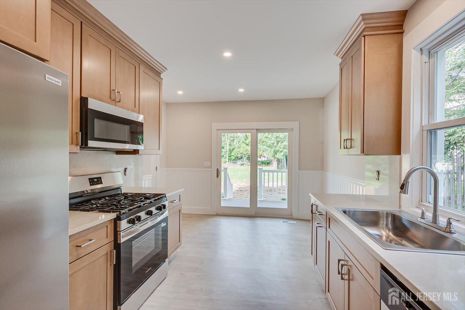 8 Fox Road Edison NJ 08817