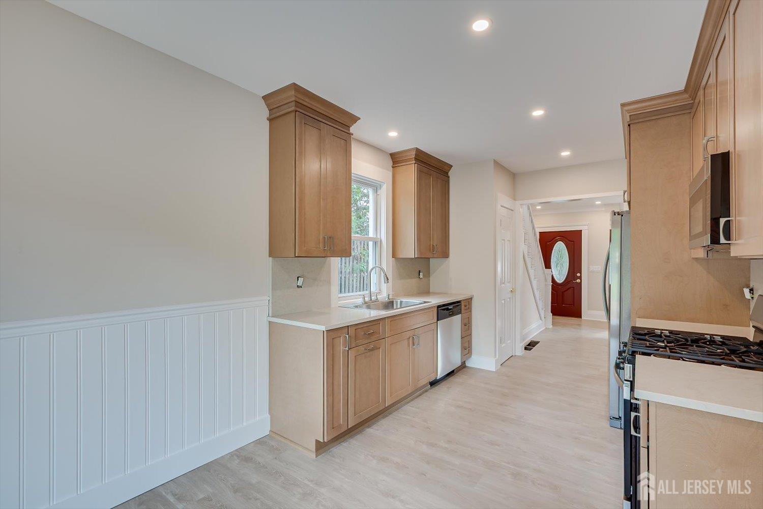 8 Fox Road Edison NJ 08817