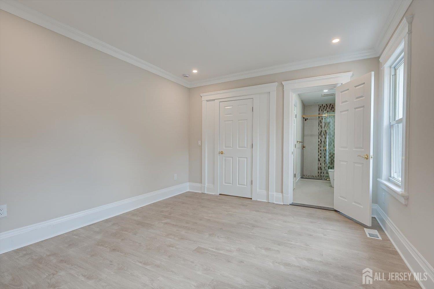 8 Fox Road Edison NJ 08817