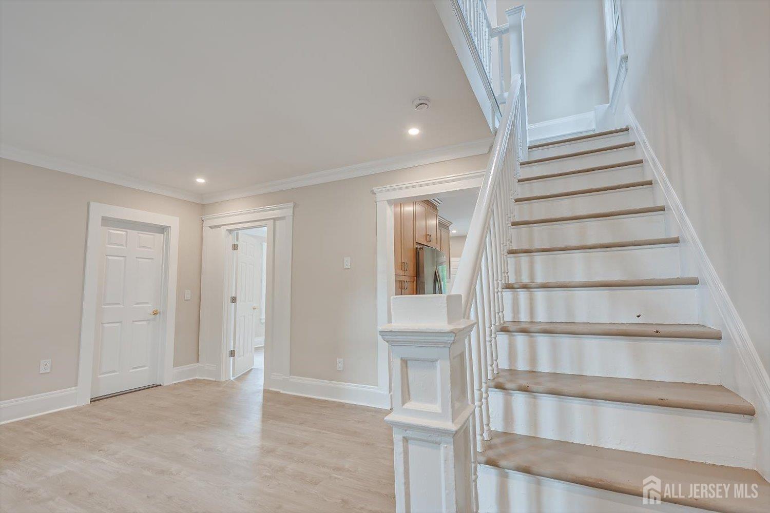 8 Fox Road Edison NJ 08817