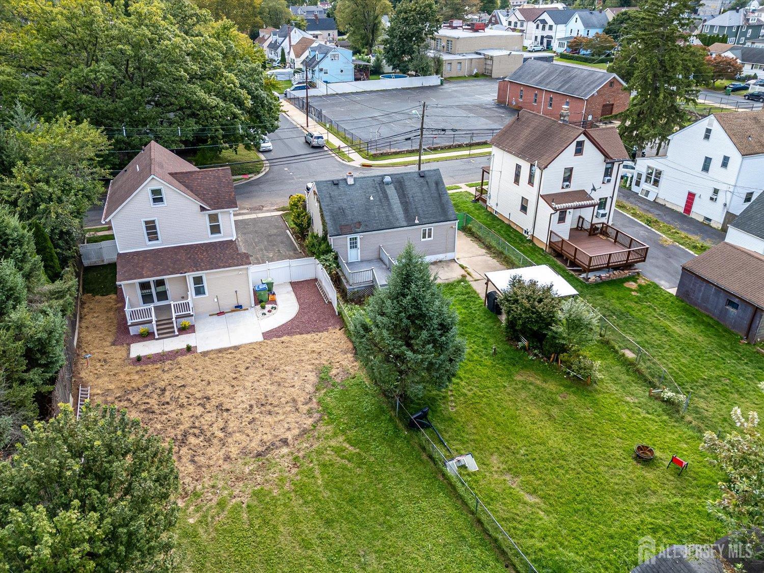 8 Fox Road Edison NJ 08817