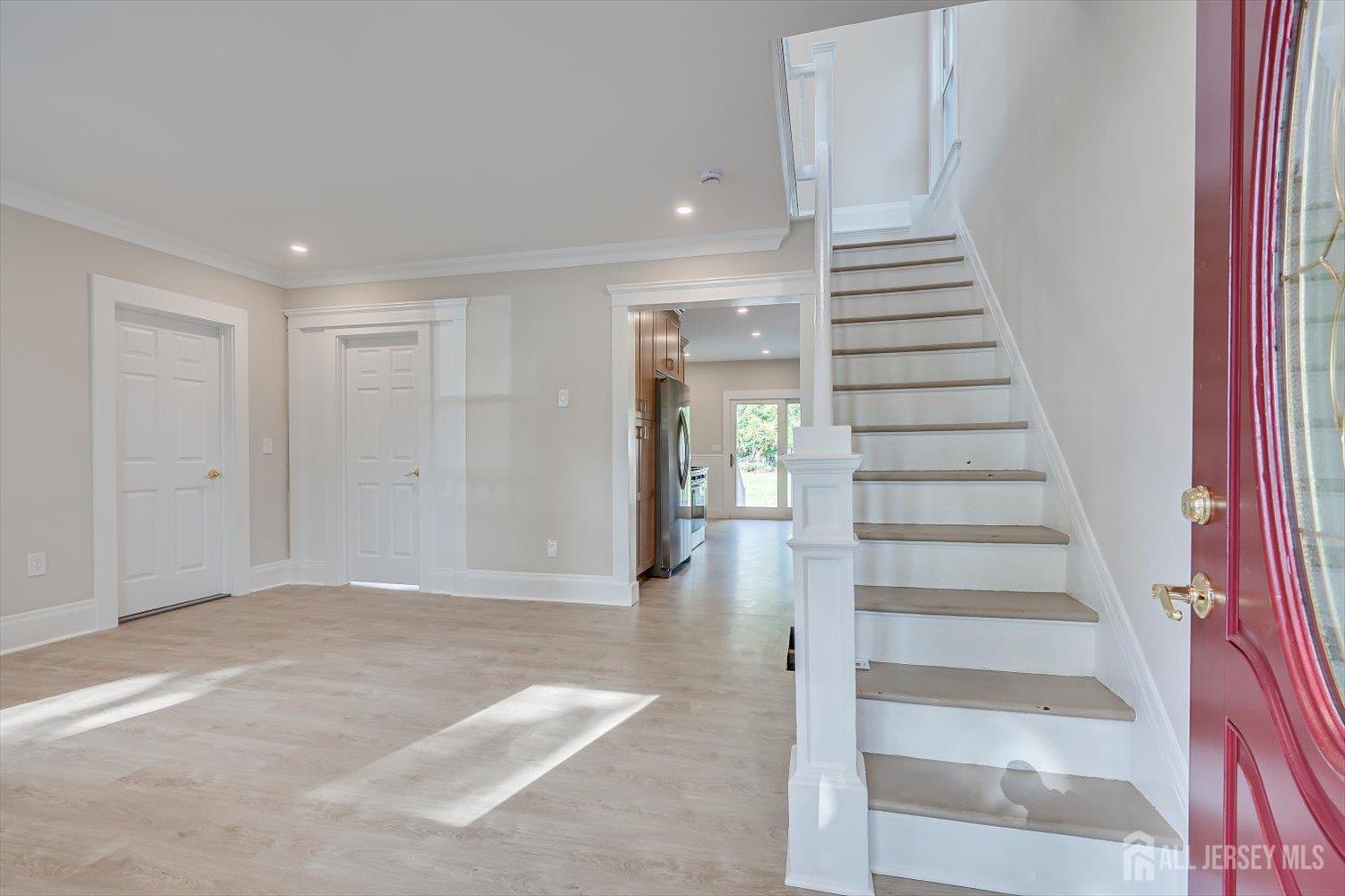 8 Fox Road Edison NJ 08817