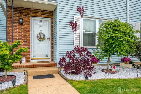 87 Brookview Circle Jamesburg NJ 08831