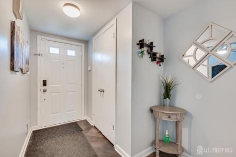 87 Brookview Circle Jamesburg NJ 08831