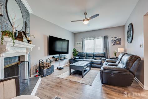 87 Brookview Circle Jamesburg NJ 08831