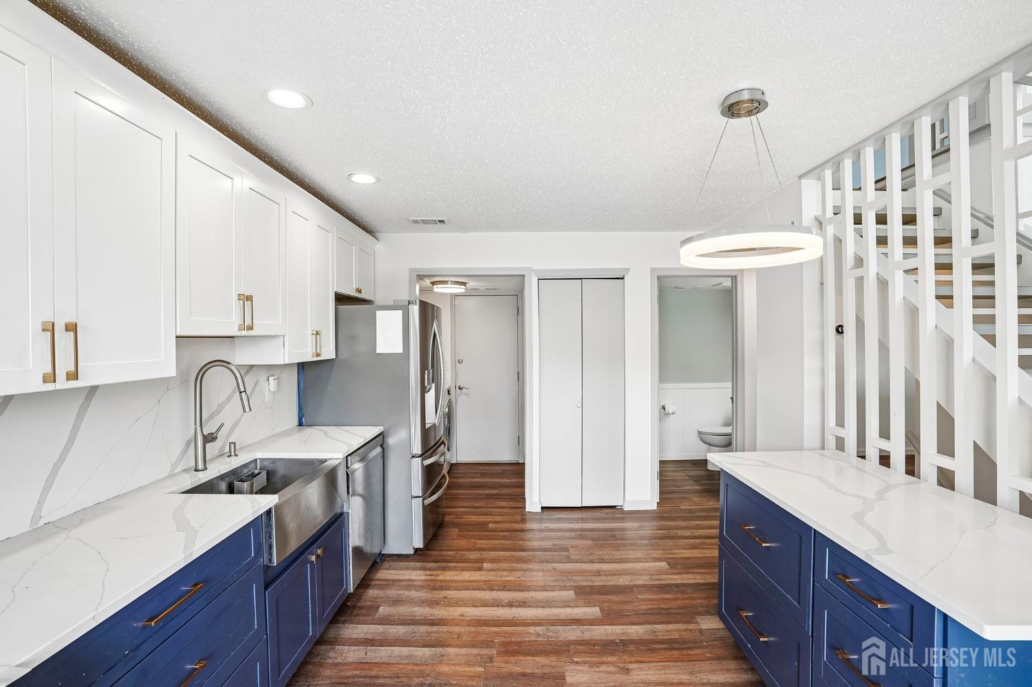 47 Linda Lane Edison NJ 08820