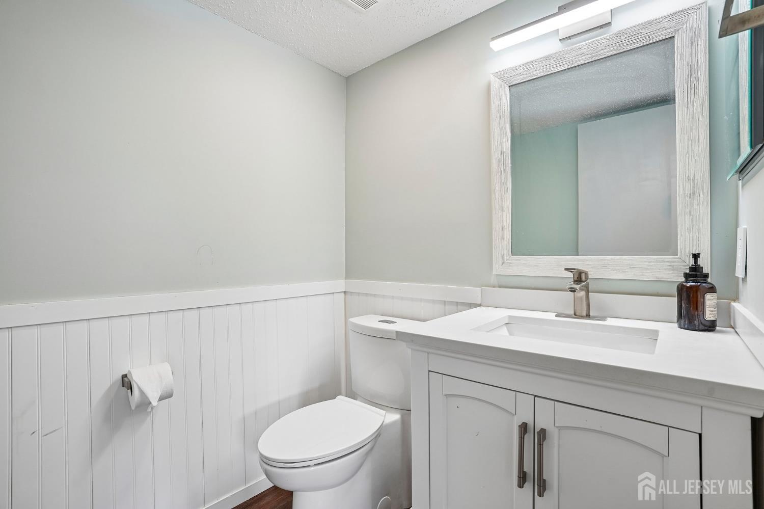 47 Linda Lane Edison NJ 08820