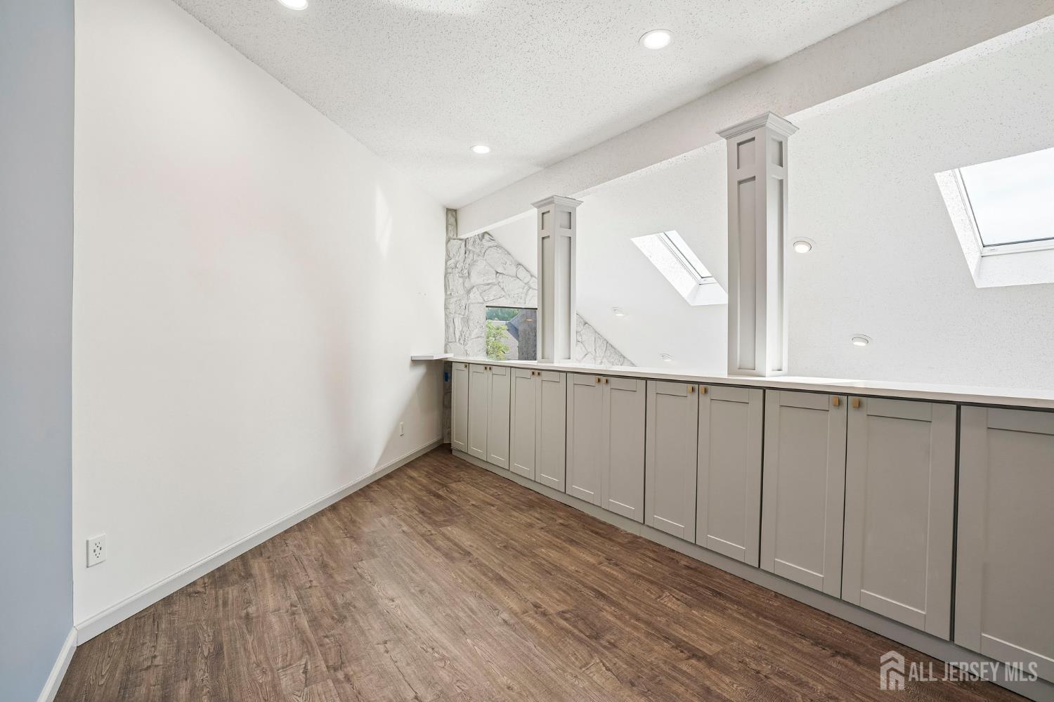 47 Linda Lane Edison NJ 08820
