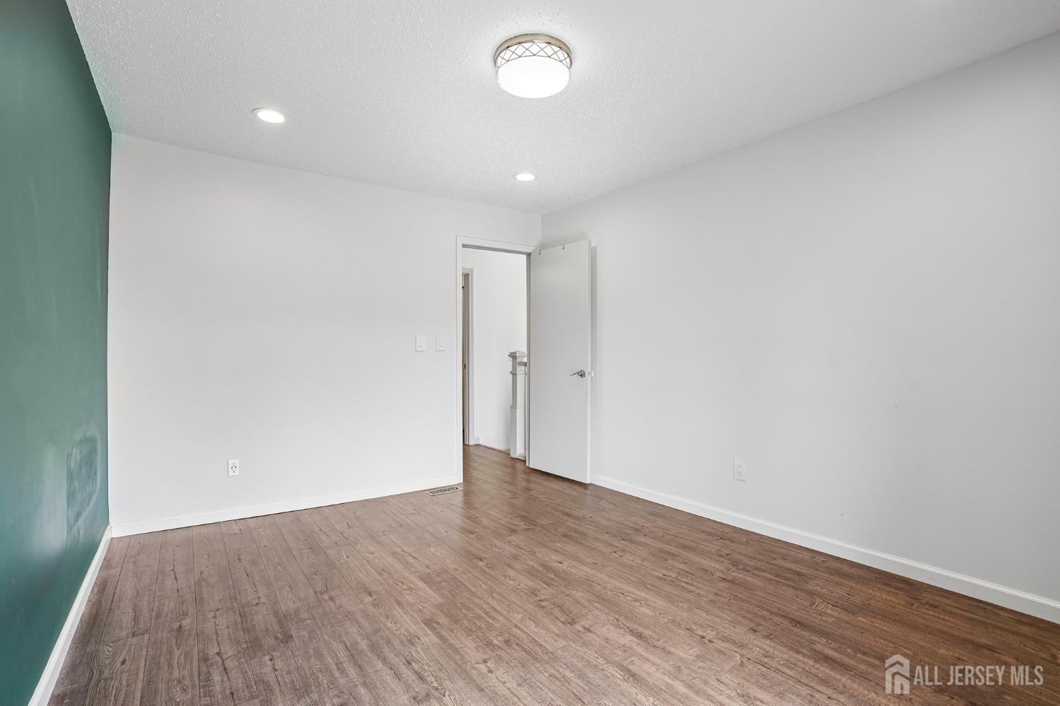 47 Linda Lane Edison NJ 08820