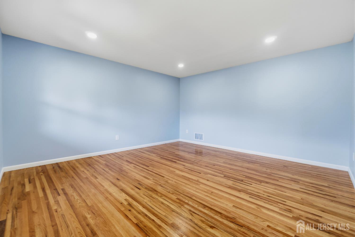 22 Edward Street East Brunswick NJ 08816