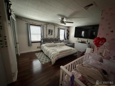 134 Benart Place Middlesex NJ 08846