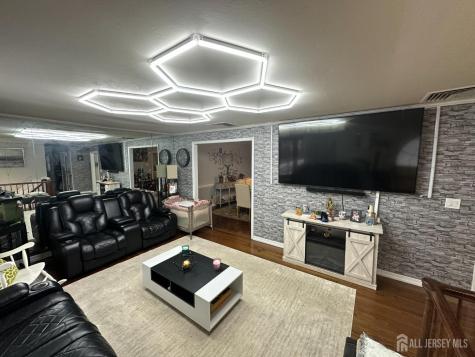 134 Benart Place Middlesex NJ 08846
