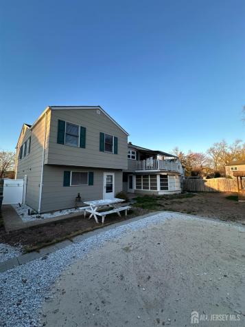 134 Benart Place Middlesex NJ 08846