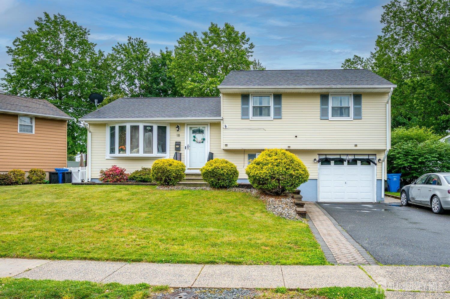 18 Starlit Drive Middlesex NJ 08846