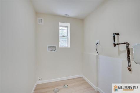 42 Hyde Avenue Iselin NJ 08830