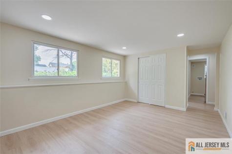 42 Hyde Avenue Iselin NJ 08830