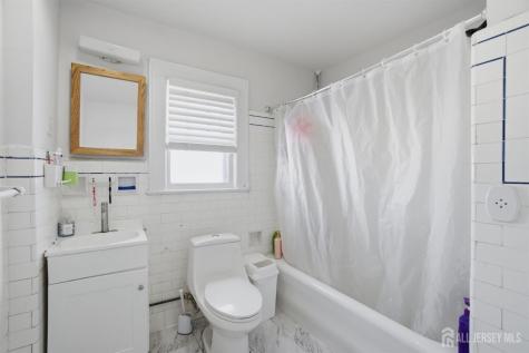 241 Hillside Road Elizabeth NJ 07208