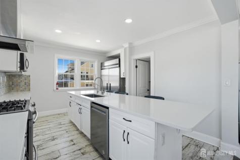 241 Hillside Road Elizabeth NJ 07208
