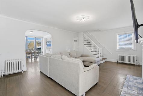 241 Hillside Road Elizabeth NJ 07208
