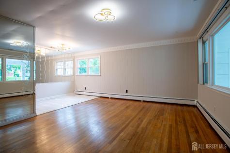 69 Monmouth Avenue Edison NJ 08820