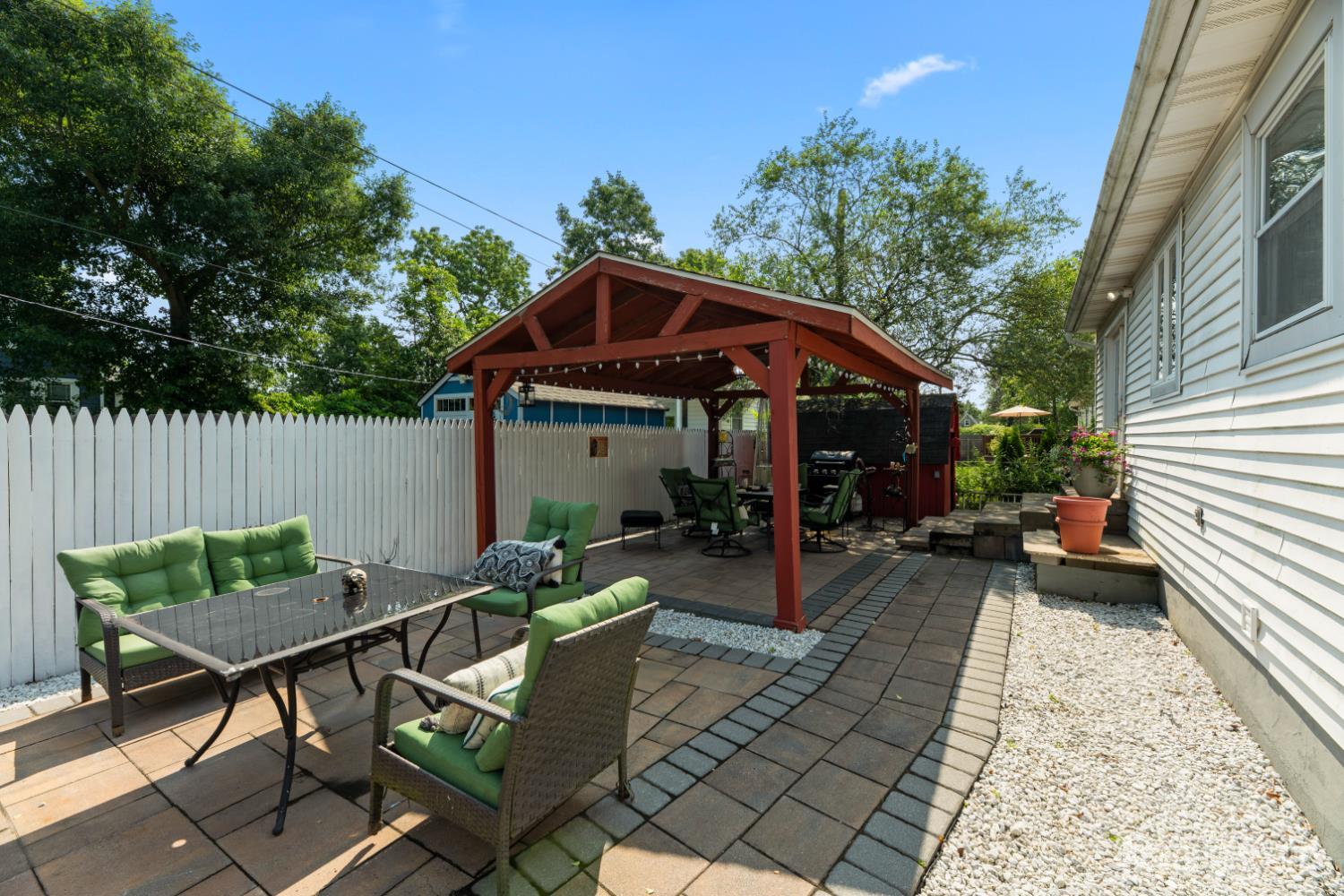 13 Chestnut Street Farmingdale NJ 07727