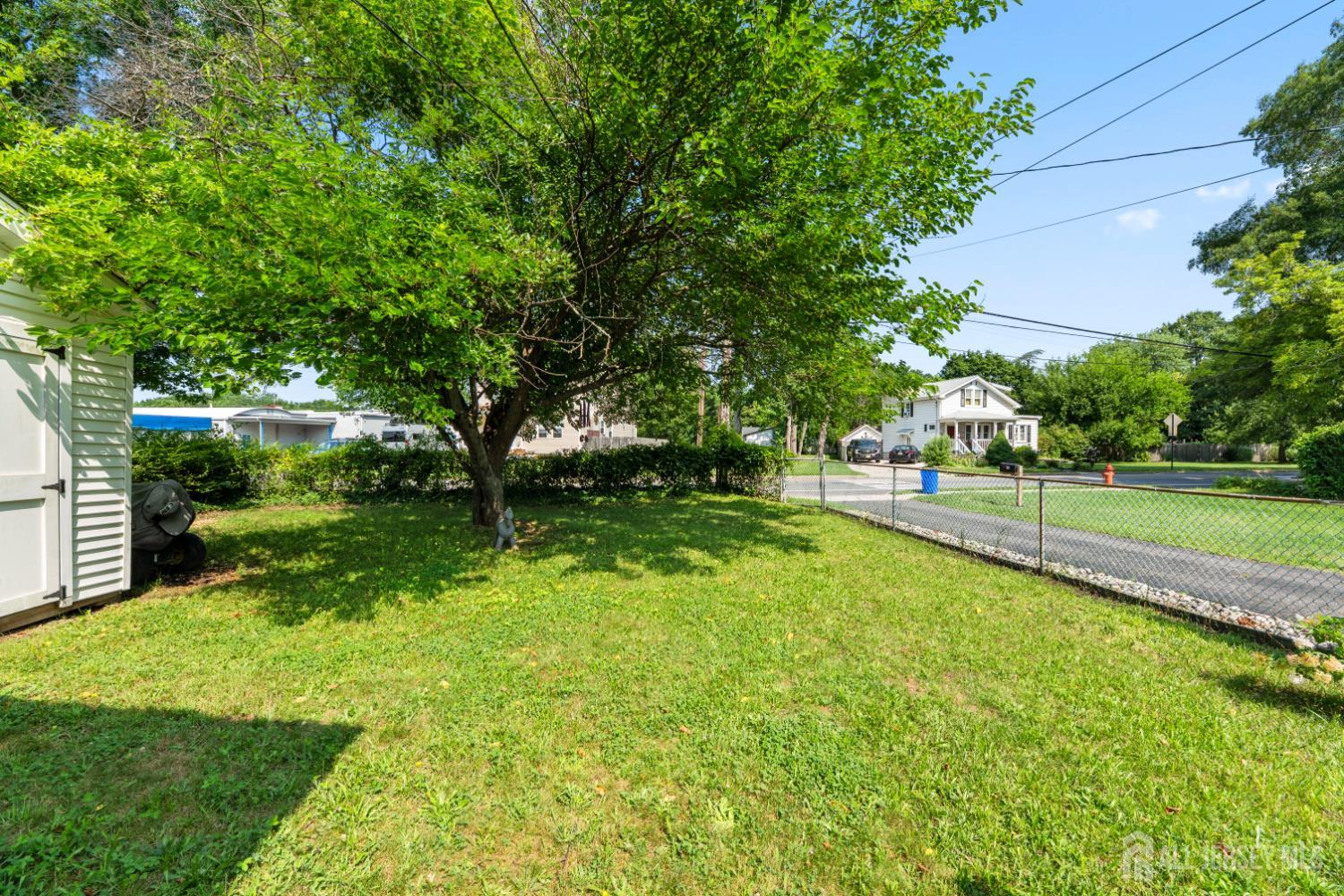 13 Chestnut Street Farmingdale NJ 07727