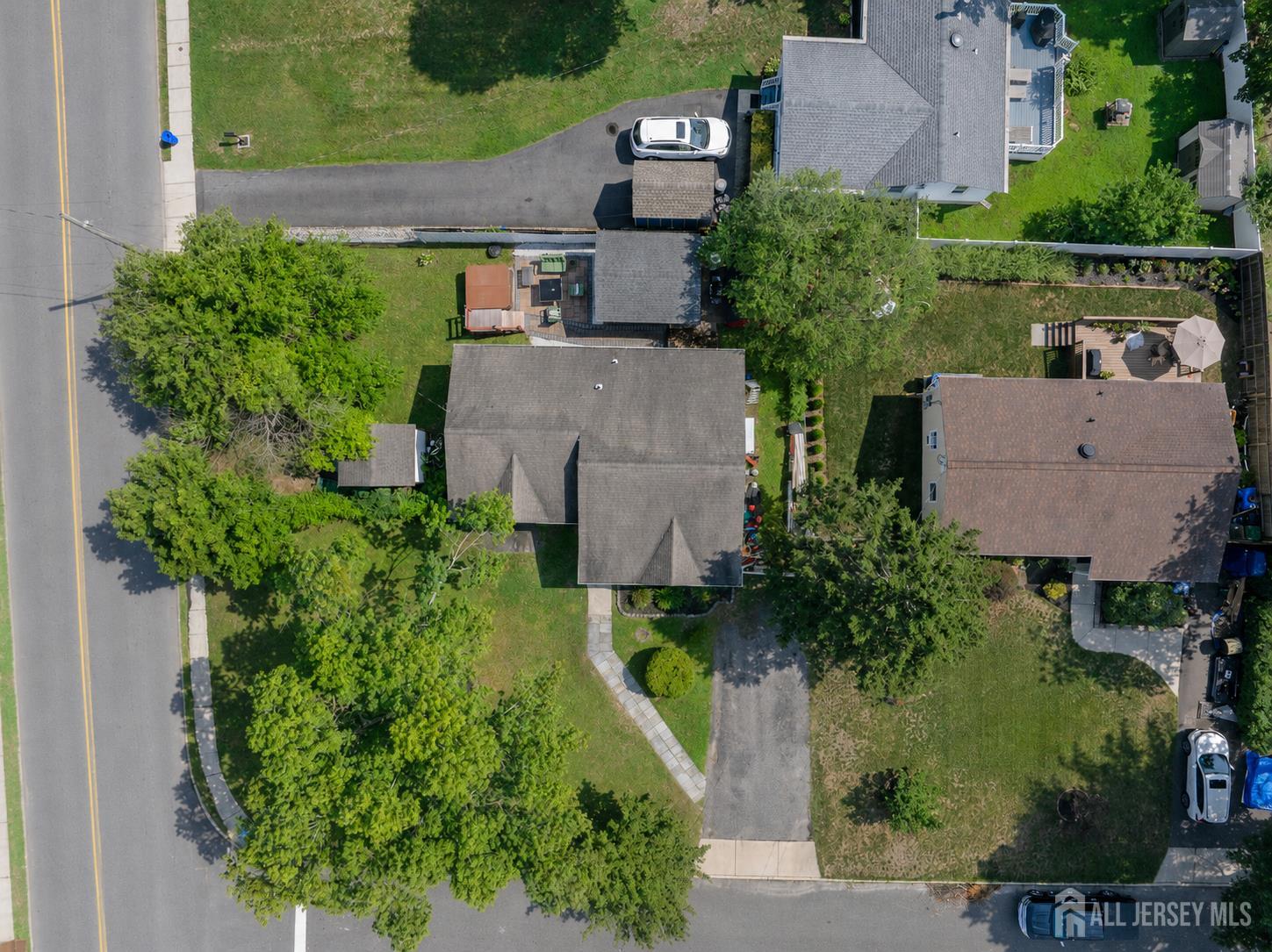 13 Chestnut Street Farmingdale NJ 07727