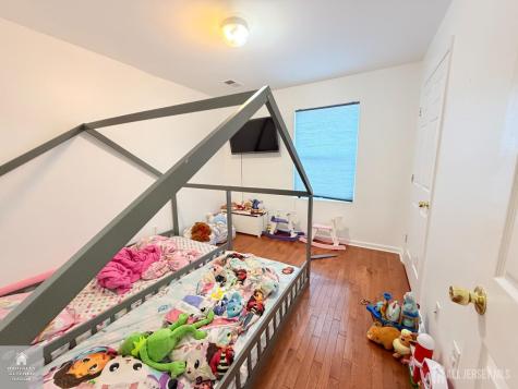 14 Somerset Street Carteret NJ 07008