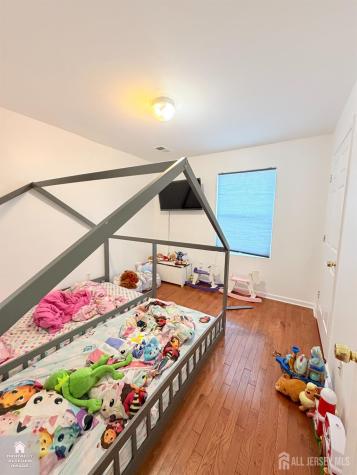 14 Somerset Street Carteret NJ 07008