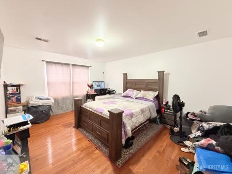 14 Somerset Street Carteret NJ 07008
