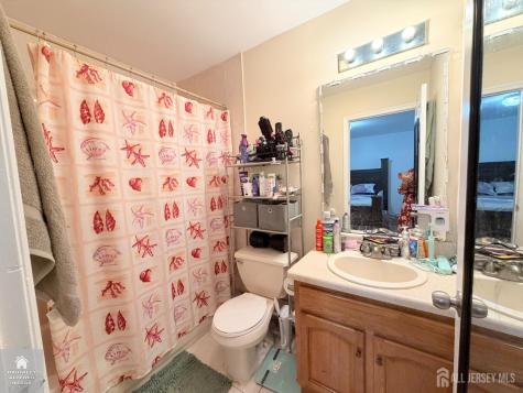 14 Somerset Street Carteret NJ 07008