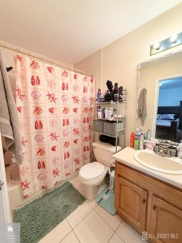 14 Somerset Street Carteret NJ 07008