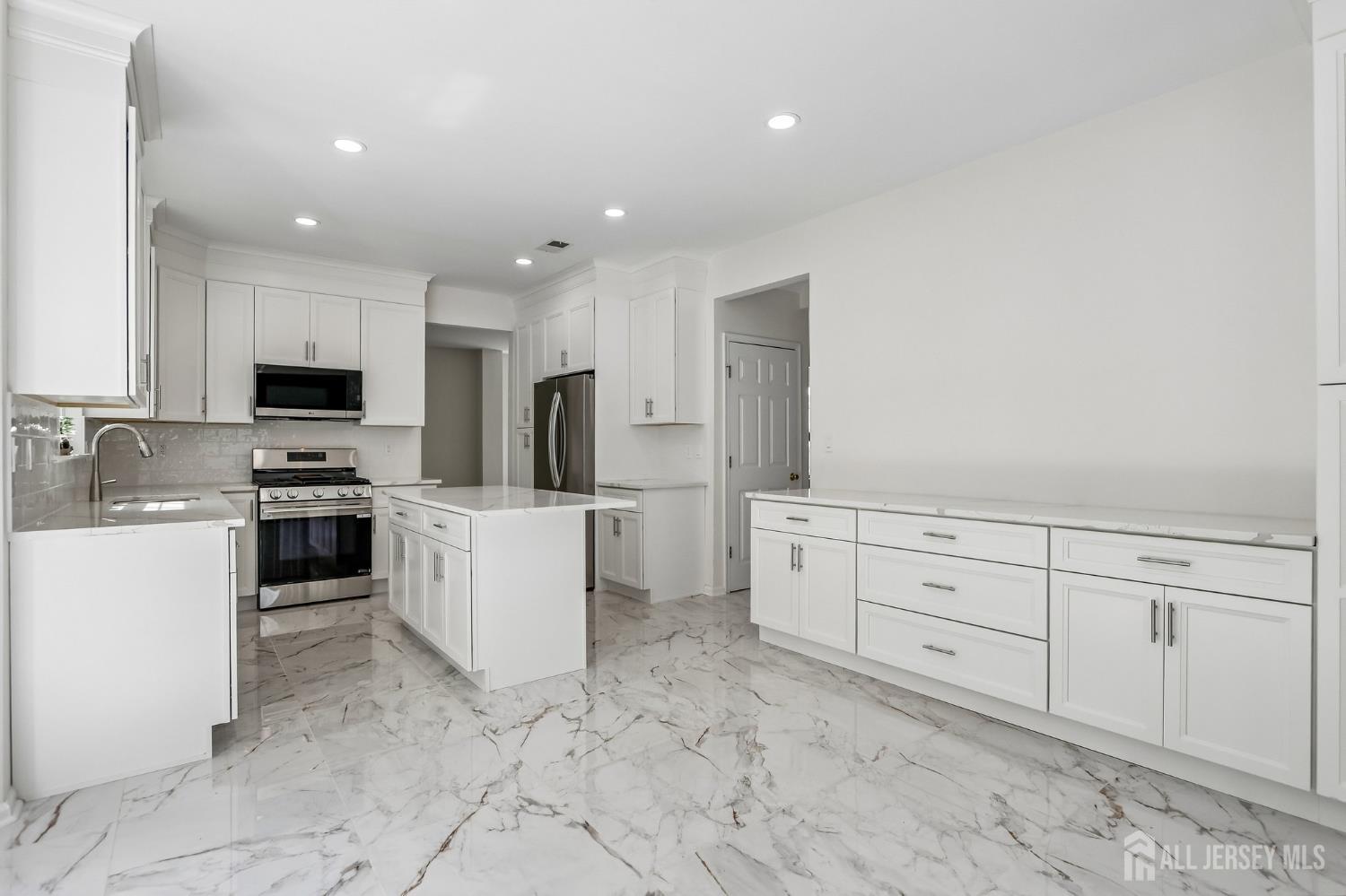 56 Chesapeake Road South Brunswick NJ 08852