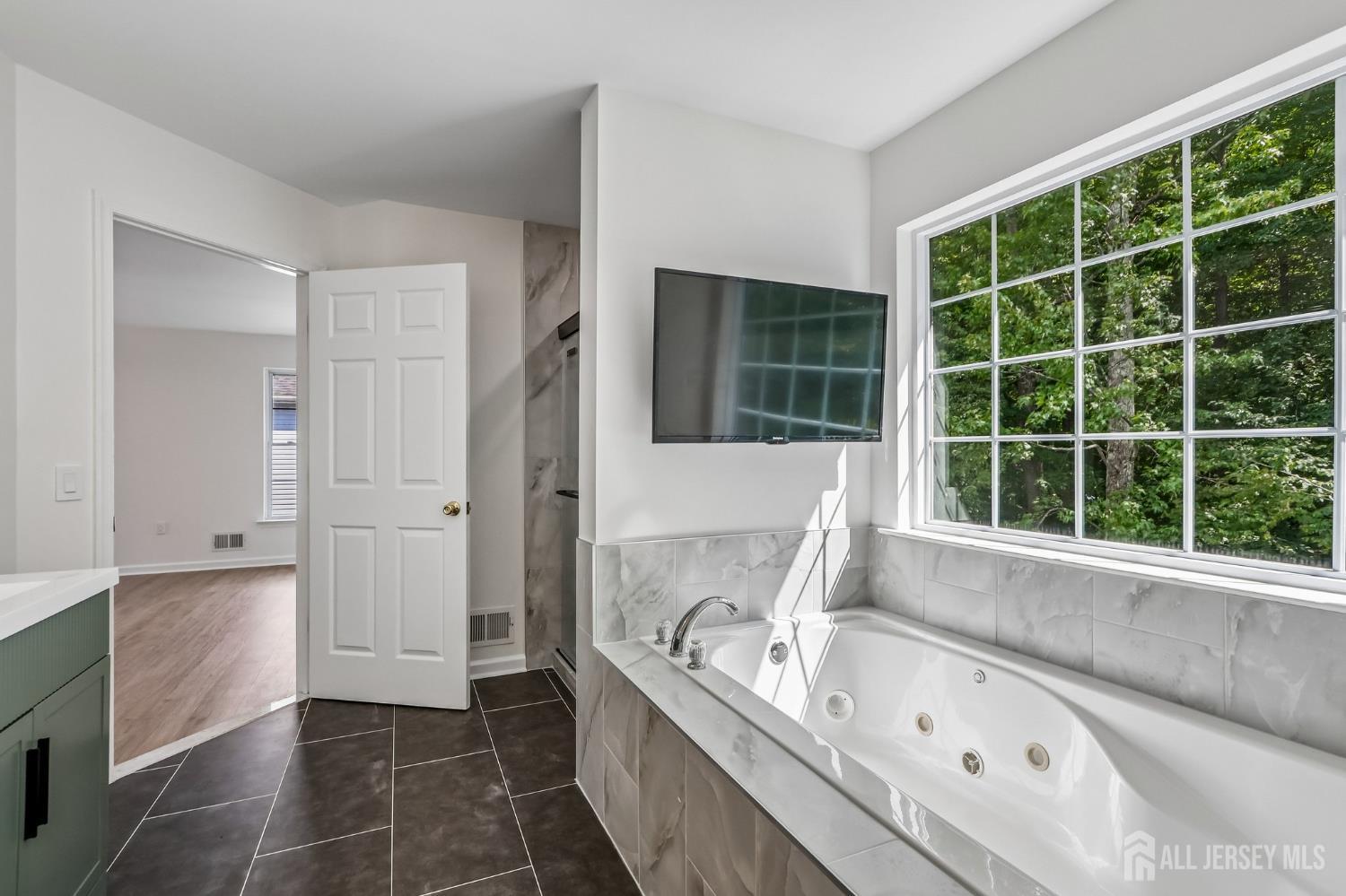 56 Chesapeake Road South Brunswick NJ 08852