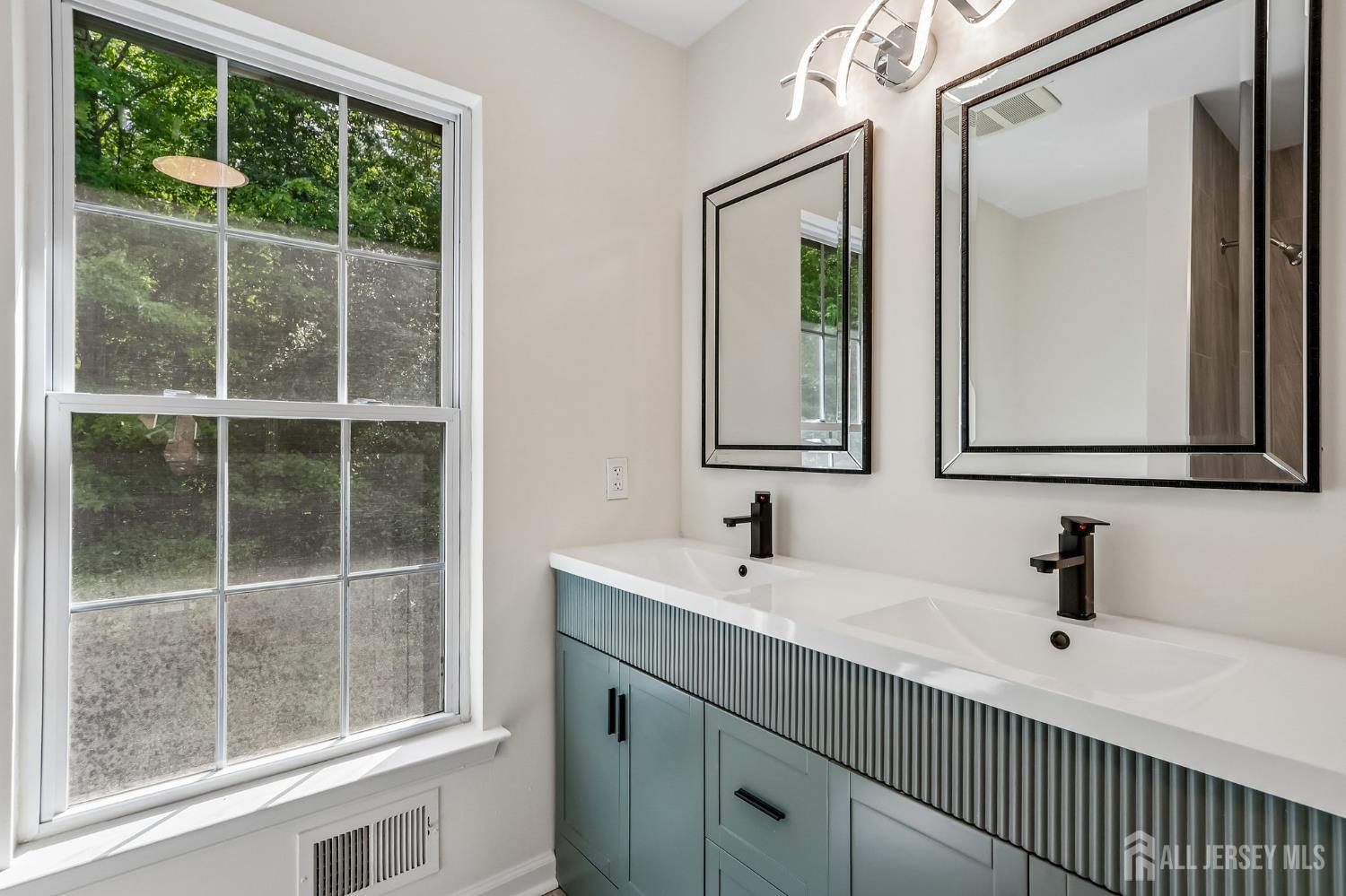 56 Chesapeake Road South Brunswick NJ 08852