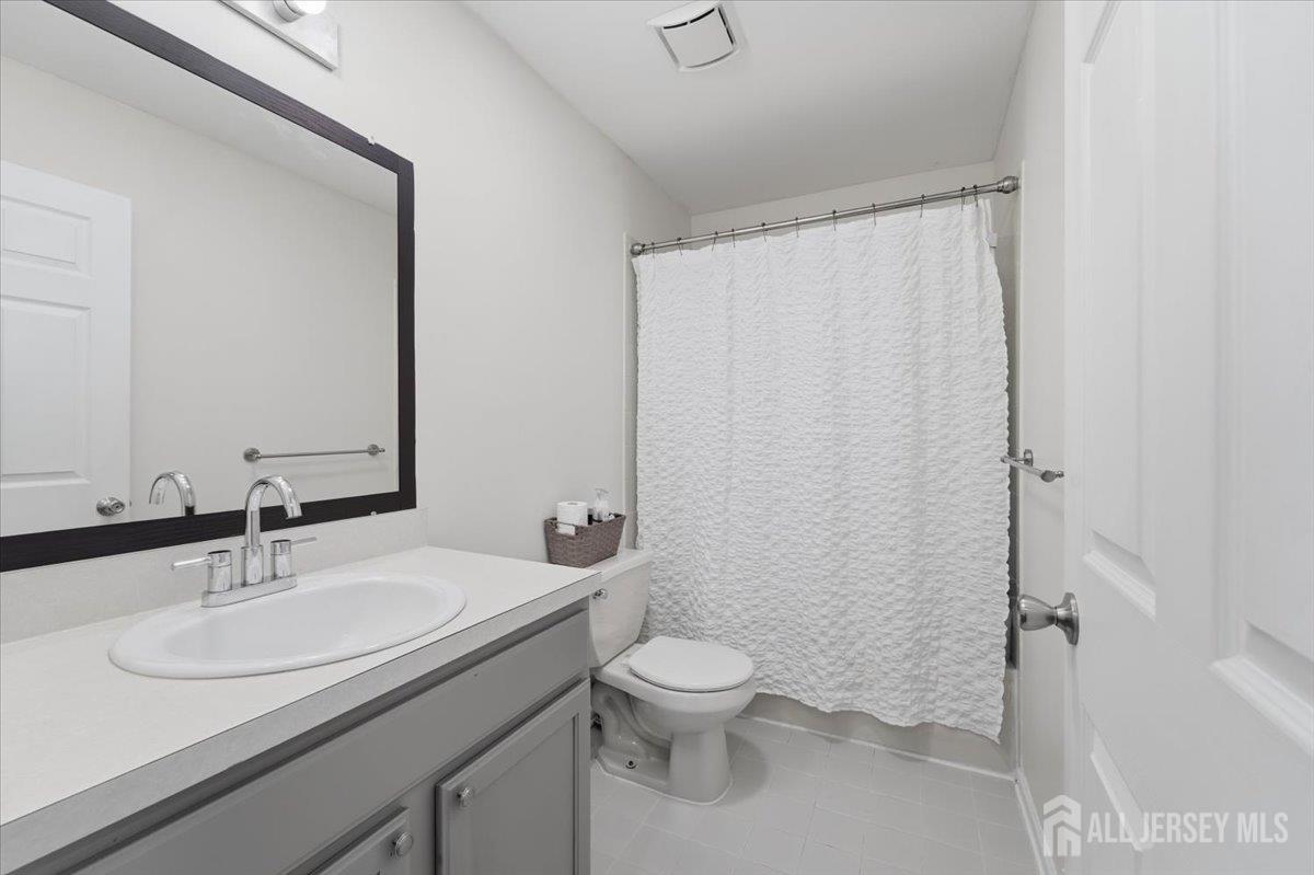 130 Orchid Lane Ewing NJ 08638