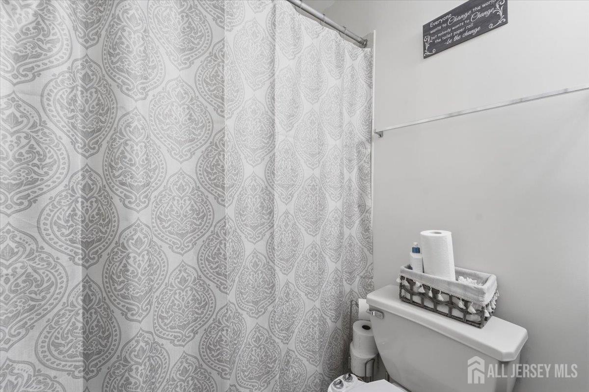 130 Orchid Lane Ewing NJ 08638