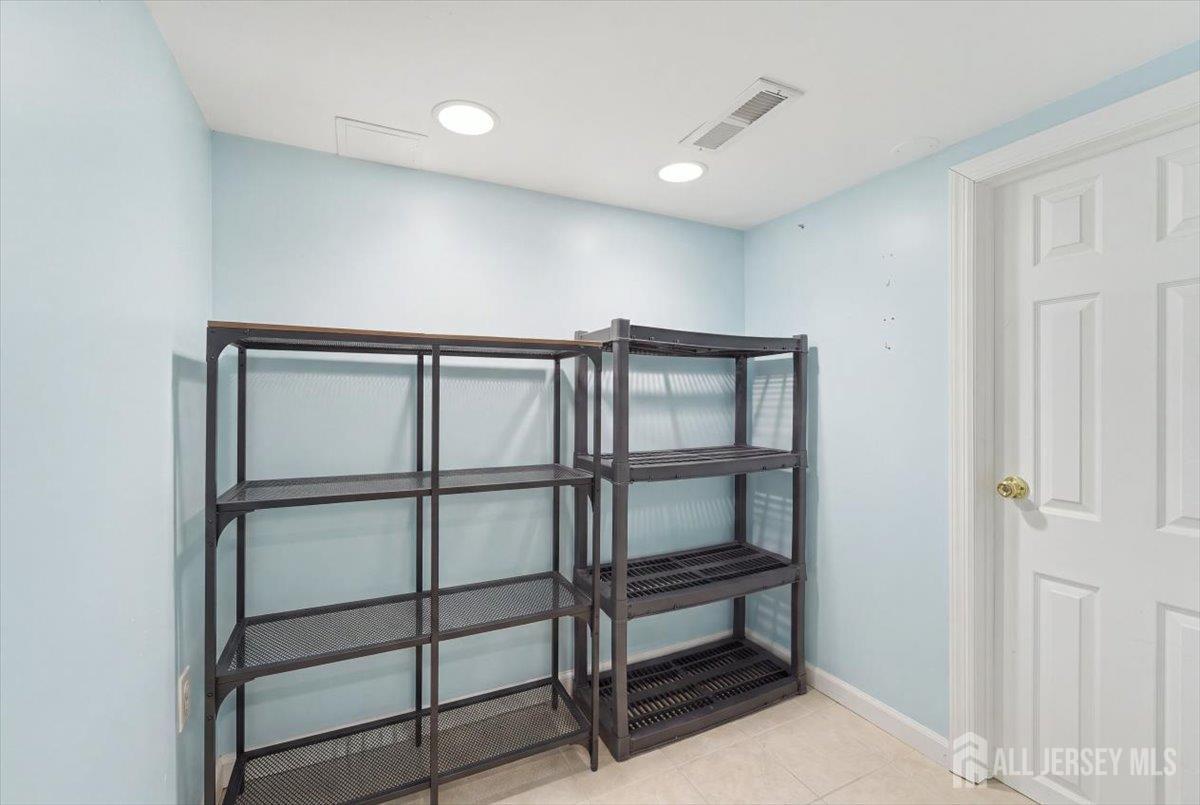 130 Orchid Lane Ewing NJ 08638