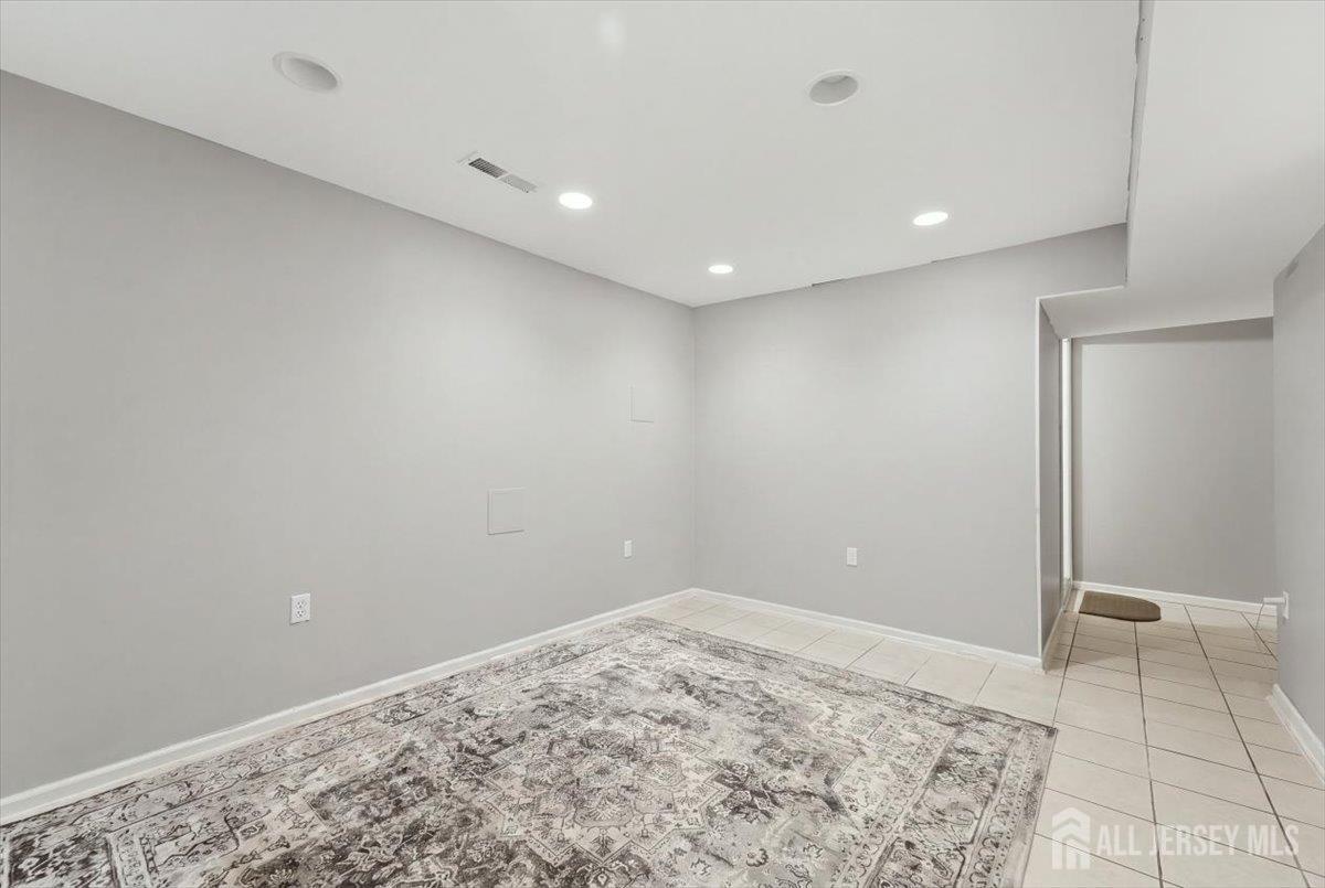 130 Orchid Lane Ewing NJ 08638