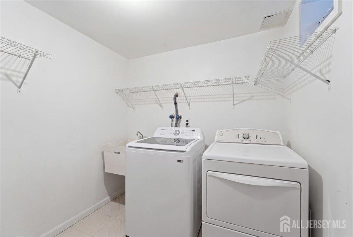 130 Orchid Lane Ewing NJ 08638