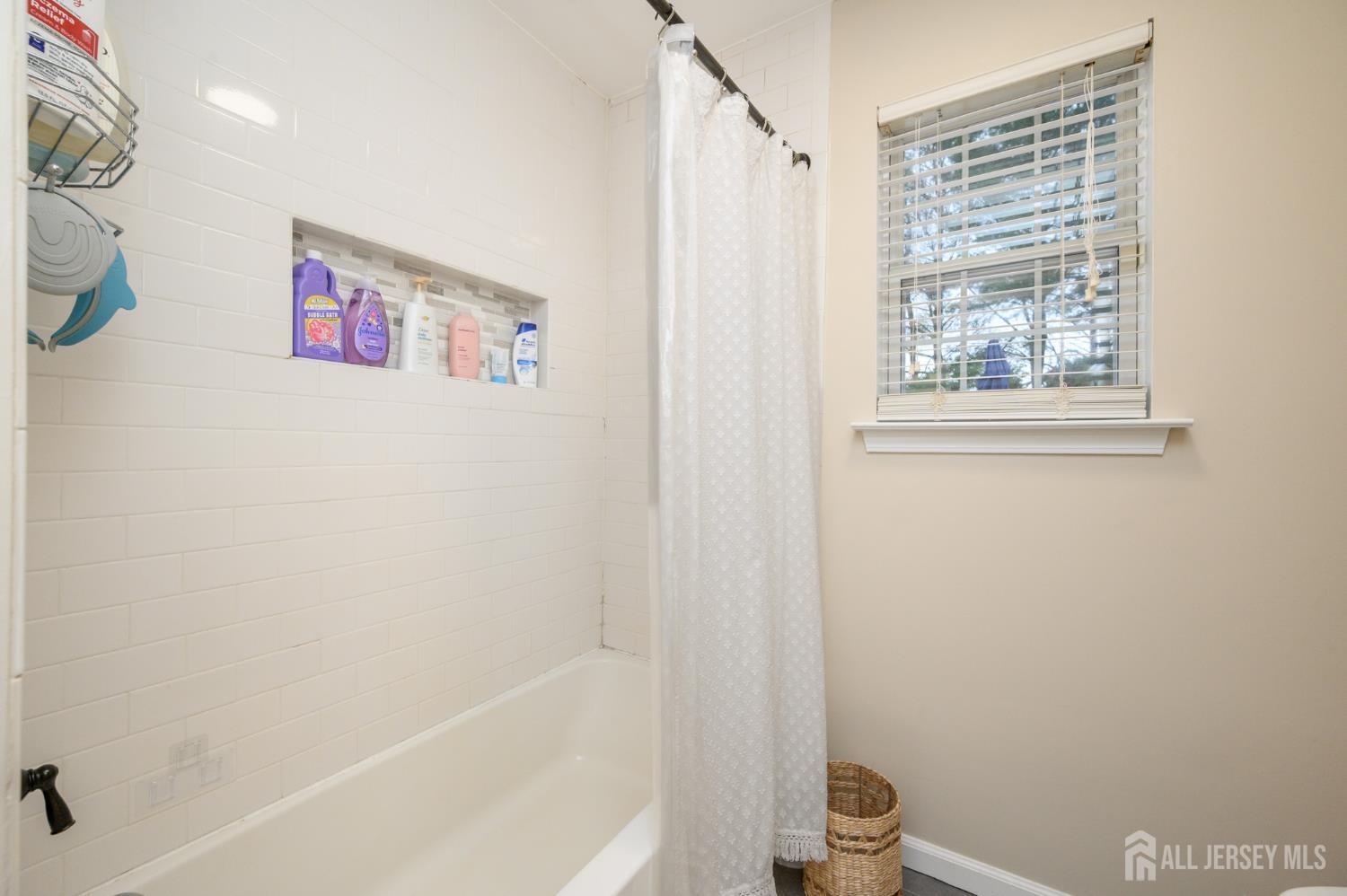 14 Lauren Lane Plumsted NJ 08533