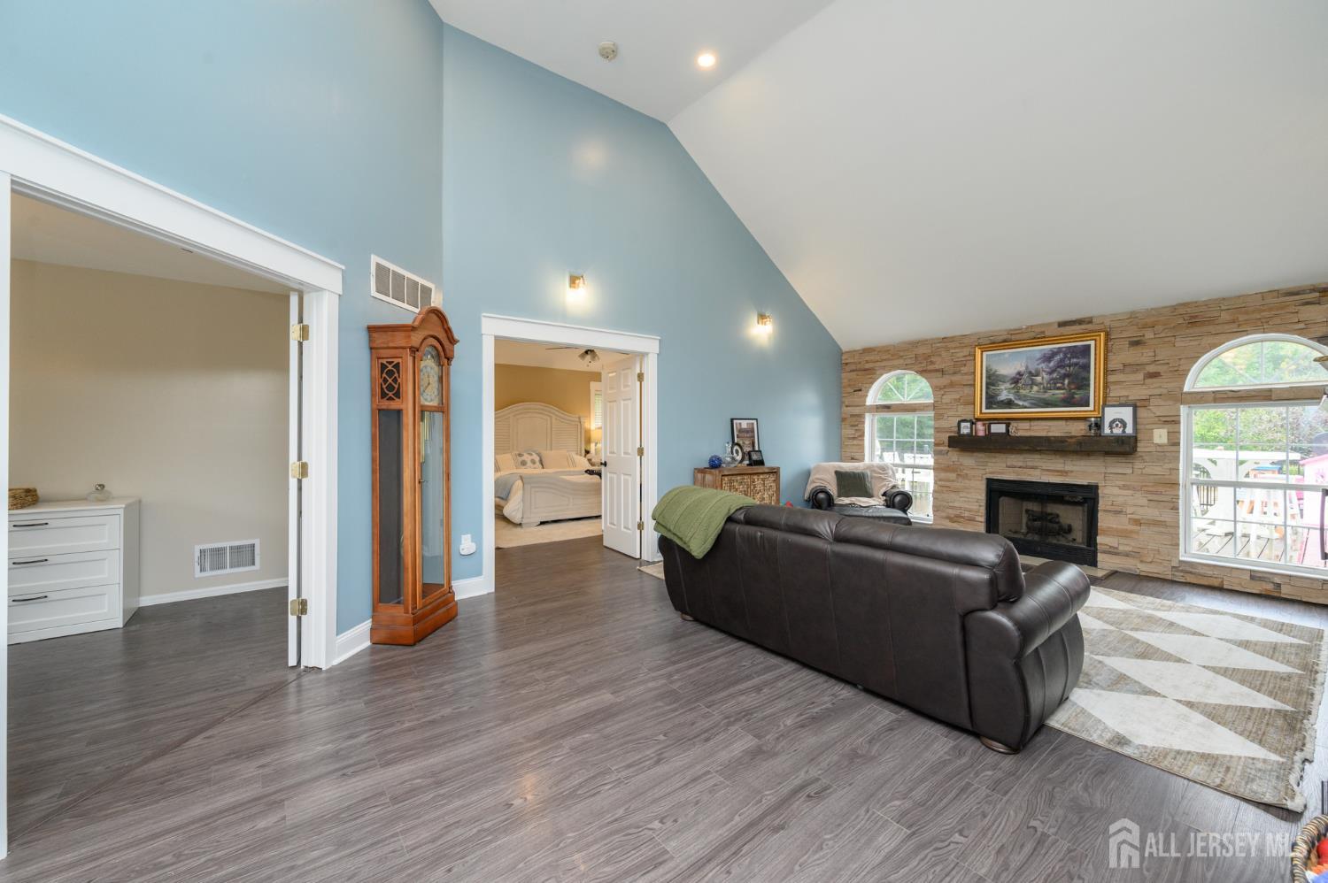 14 Lauren Lane Plumsted NJ 08533