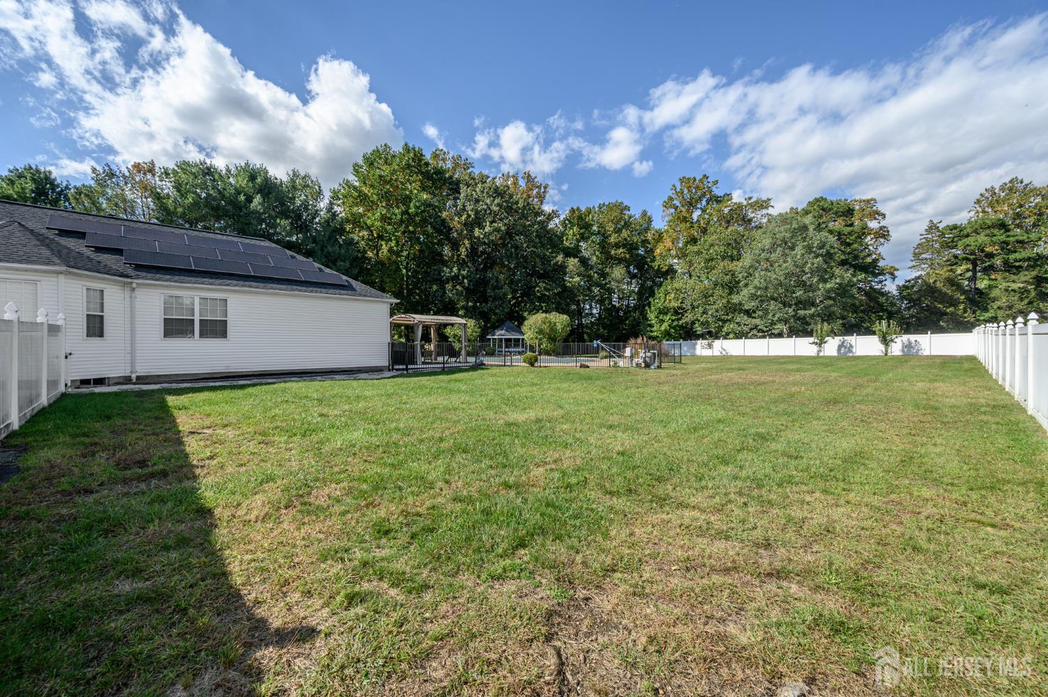 14 Lauren Lane Plumsted NJ 08533